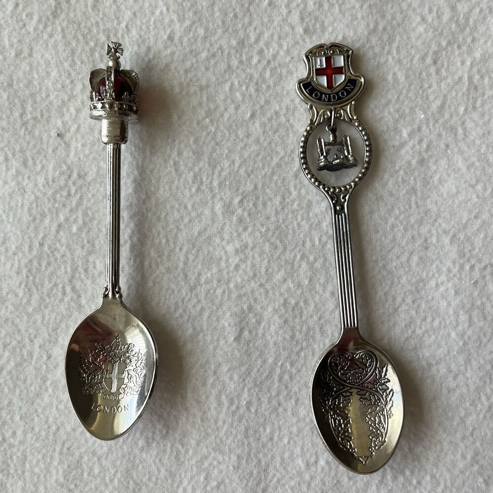 Collectible spoons Silver Plated from London UK souvenir 2 pieces